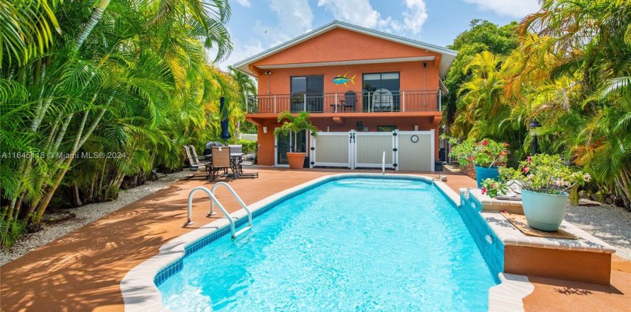 Villa ou maison à Marathon, Floride 2 chambres, 111.48 m2 № 1329793