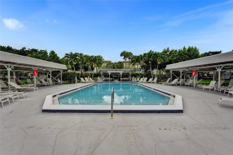 Condo in Lauderdale Lakes, Florida, 2 bedrooms  № 1329837 - photo 23