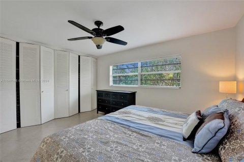 Condo in Lauderdale Lakes, Florida, 2 bedrooms  № 1329837 - photo 19