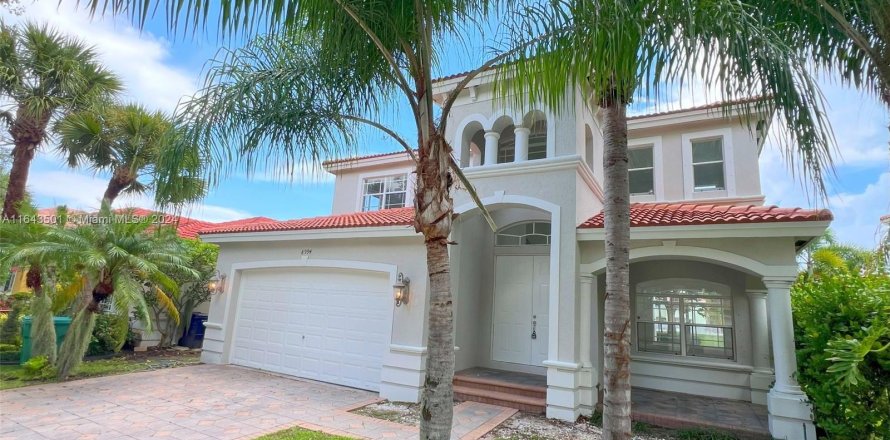 Casa en Cutler Bay, Florida 4 dormitorios, 197.51 m2 № 1329791