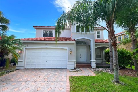 Casa en venta en Cutler Bay, Florida, 4 dormitorios, 197.51 m2 № 1329791 - foto 2