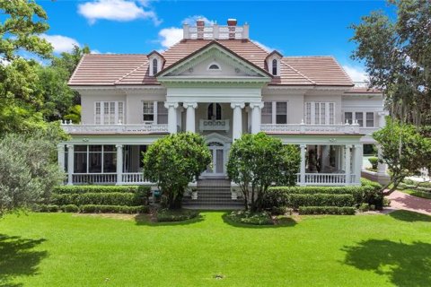 Villa ou maison à vendre à Winter Park, Floride: 8 chambres, 888.61 m2 № 1283022 - photo 1