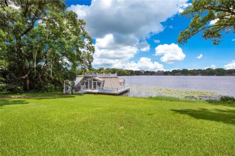 House in Winter Park, Florida 8 bedrooms, 888.61 sq.m. № 1283022 - photo 26