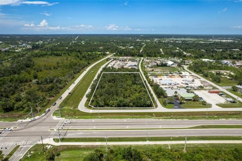 Terreno en venta en Port Charlotte, Florida № 730967 - foto 7