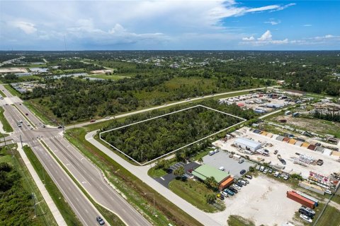 Terreno en venta en Port Charlotte, Florida № 730967 - foto 6