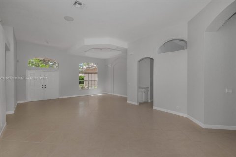 Villa ou maison à vendre à Weston, Floride: 5 chambres, 301 m2 № 1240146 - photo 3