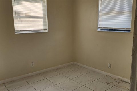 House in Pembroke Park, Florida 2 bedrooms, 125.6 sq.m. № 878781 - photo 5