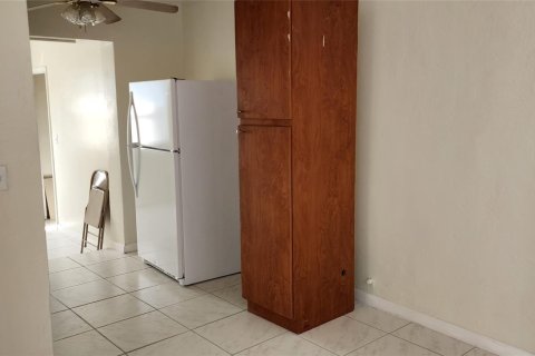 House in Pembroke Park, Florida 2 bedrooms, 125.6 sq.m. № 878781 - photo 3