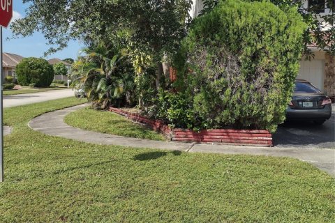 Villa ou maison à vendre à Lauderhill, Floride: 4 chambres, 281.12 m2 № 956802 - photo 24