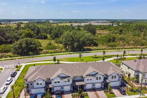 Townhouse in CONNERTON

 in Land O' Lakes, Florida 3 bedrooms, 148.74 sq.m. № 1308951 - photo 14