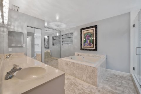 Villa ou maison à vendre à Miami Lakes, Floride: 4 chambres, 282.98 m2 № 1092427 - photo 16