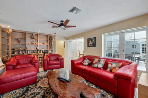 Casa en venta en Miami Lakes, Florida, 4 dormitorios, 282.98 m2 № 1092427 - foto 19