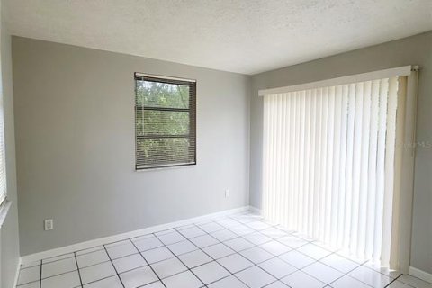 House in Spring Hill, Florida 2 bedrooms, 72.46 sq.m. № 1326268 - photo 5