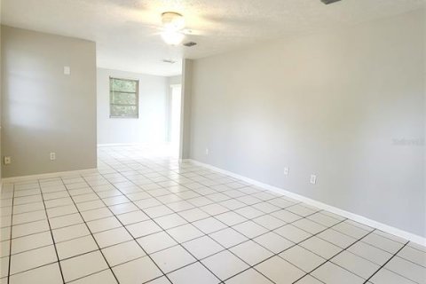 House in Spring Hill, Florida 2 bedrooms, 72.46 sq.m. № 1326268 - photo 2