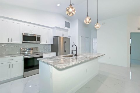 Casa en venta en LaBelle, Florida, 3 dormitorios, 133.69 m2 № 839607 - foto 2