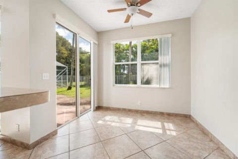 Casa en venta en Lake Worth, Florida, 4 dormitorios, 215.25 m2 № 1102293 - foto 28