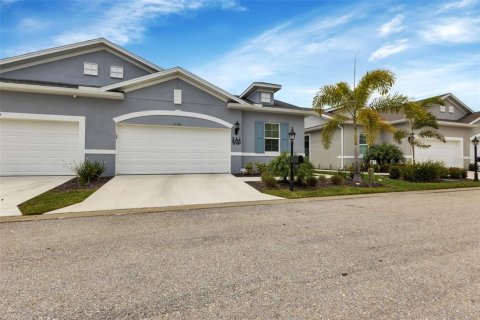 Villa ou maison à vendre à Punta Gorda, Floride: 2 chambres, 154.22 m2 № 1109163 - photo 2