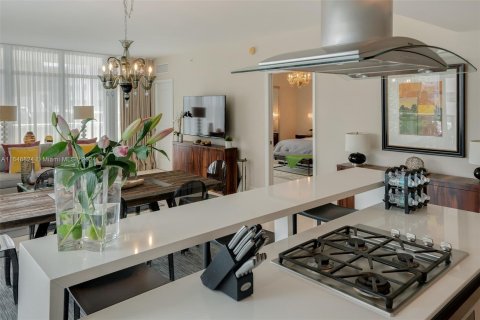 Condominio en venta en Miami Beach, Florida, 2 dormitorios, 150.59 m2 № 1329805 - foto 12