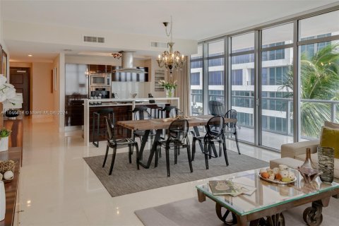 Condo in Miami Beach, Florida, 2 bedrooms  № 1329805 - photo 16