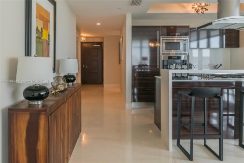 Condominio en venta en Miami Beach, Florida, 2 dormitorios, 150.59 m2 № 1329805 - foto 19