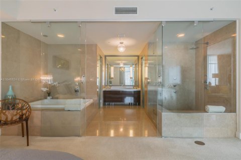 Copropriété à vendre à Miami Beach, Floride: 2 chambres, 150.59 m2 № 1329805 - photo 26