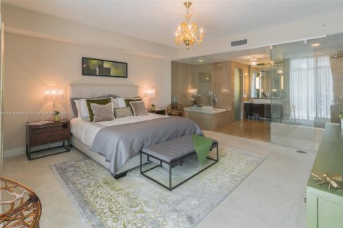 Condo in Miami Beach, Florida, 2 bedrooms  № 1329805 - photo 21