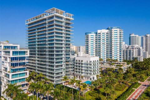 Condo in Miami Beach, Florida, 2 bedrooms  № 1329805 - photo 2