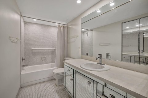 Condo in Fort Lauderdale, Florida, 2 bedrooms  № 1161877 - photo 21