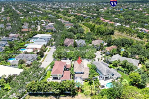 Villa ou maison à vendre à Jupiter, Floride: 5 chambres, 271.09 m2 № 1187289 - photo 1