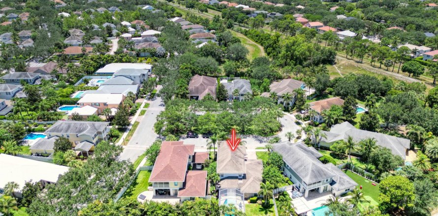 Villa ou maison à Jupiter, Floride 5 chambres, 271.09 m2 № 1187289