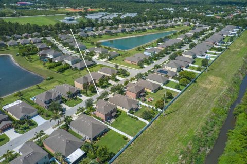 Villa ou maison à vendre à Vero Beach, Floride: 4 chambres, 186.18 m2 № 1208167 - photo 2