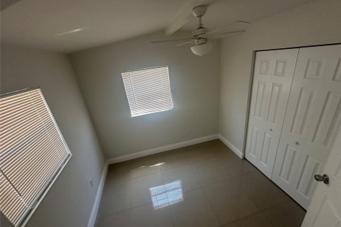 Casa en venta en Pompano Beach, Florida, 3 dormitorios, 73.67 m2 № 1208178 - foto 8