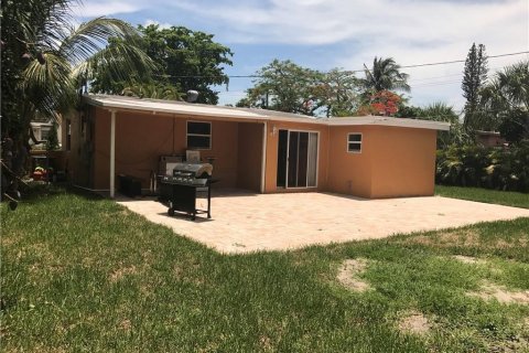 House in Pompano Beach, Florida 3 bedrooms, 73.67 sq.m. № 1208178 - photo 5