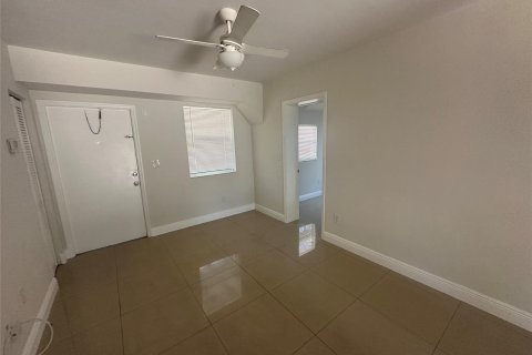 Casa en venta en Pompano Beach, Florida, 3 dormitorios, 73.67 m2 № 1208178 - foto 18