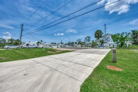 Купить земельный участок в Порт-Шарлотт, Флорида № 569818 - фото 4