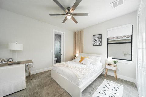 Casa en venta en Cape Coral, Florida, 3 dormitorios № 738938 - foto 13