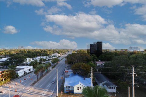 Condo in Fort Lauderdale, Florida, 2 bedrooms  № 1220641 - photo 23