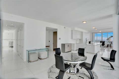 Copropriété à vendre à Sunny Isles Beach, Floride: 4 chambres, 352.56 m2 № 611604 - photo 10