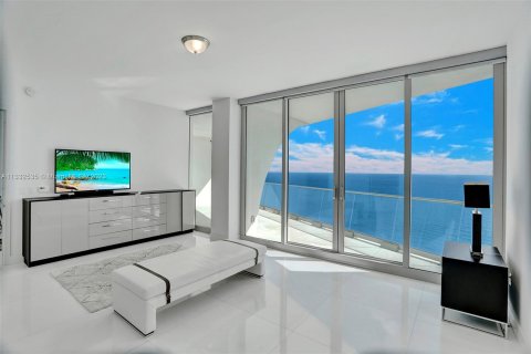 Copropriété à vendre à Sunny Isles Beach, Floride: 4 chambres, 352.56 m2 № 611604 - photo 26