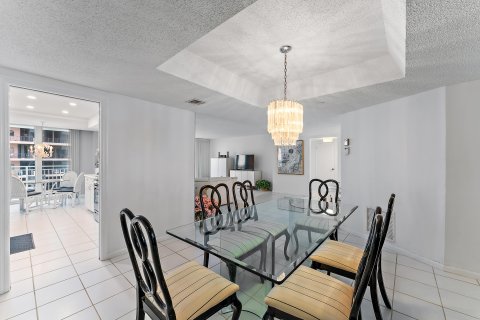 Condo in Juno Beach, Florida, 2 bedrooms  № 1002922 - photo 20