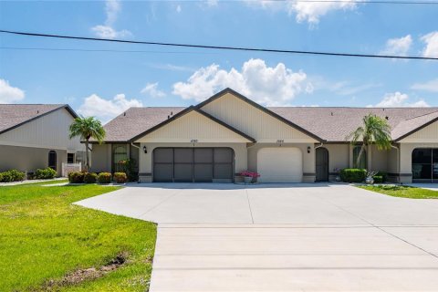 Villa ou maison à vendre à Punta Gorda, Floride: 3 chambres, 129.88 m2 № 1164475 - photo 2