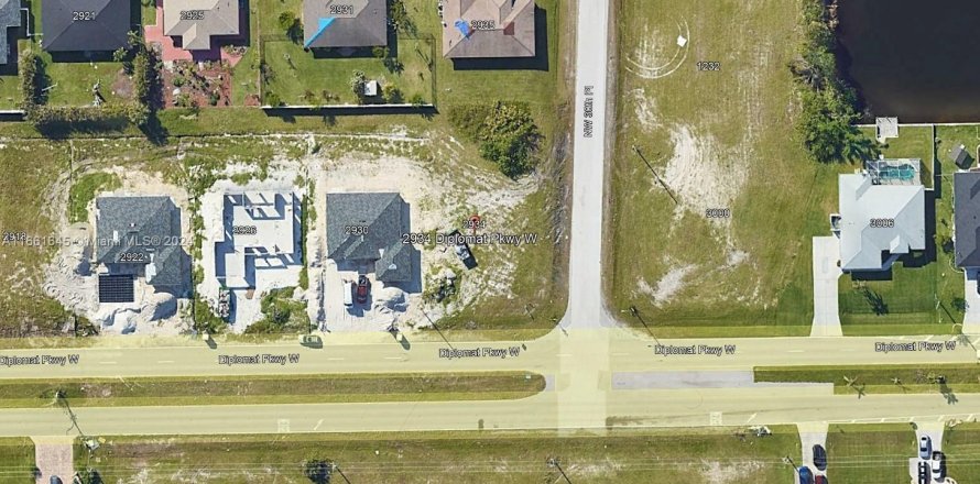 Terreno en Cape Coral, Florida № 1368736