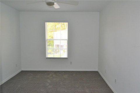 Townhouse in Land O' Lakes, Florida 3 bedrooms, 142.7 sq.m. № 1300856 - photo 15