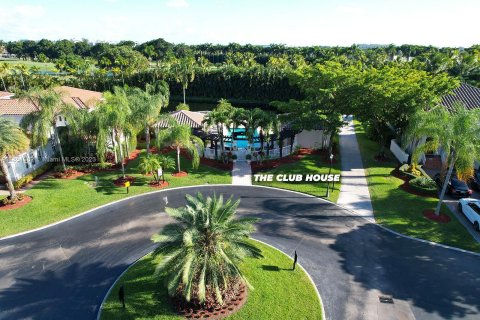 House in Doral, Florida 4 bedrooms, 218.88 sq.m. № 350274 - photo 9