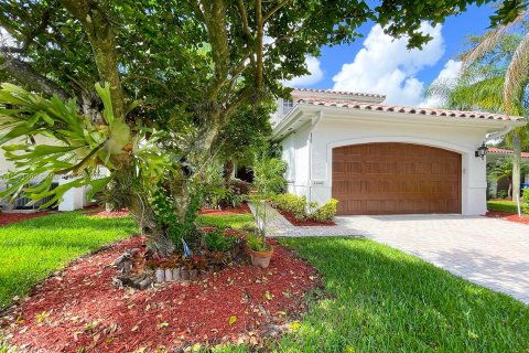 House in Doral, Florida 4 bedrooms, 218.88 sq.m. № 350274 - photo 14