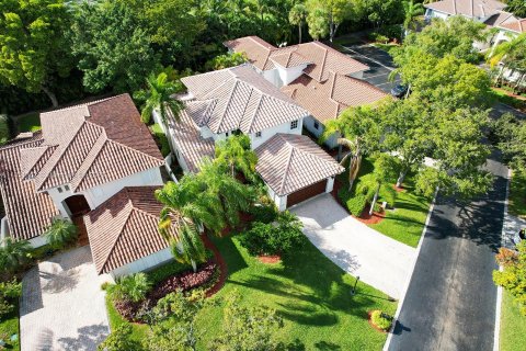 House in Doral, Florida 4 bedrooms, 218.88 sq.m. № 350274 - photo 2