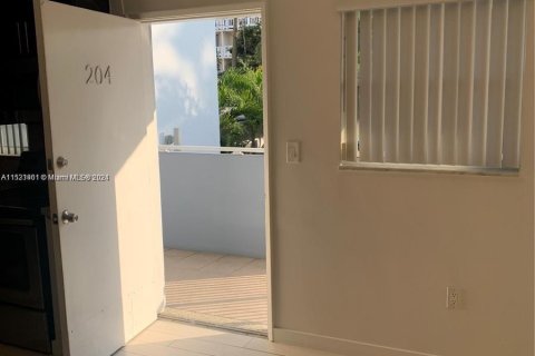 Copropriété à vendre à Miami Beach, Floride: 1 chambre, 69.49 m2 № 976267 - photo 17