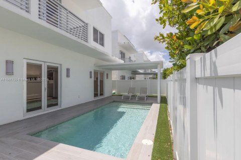 Villa ou maison à vendre à Doral, Floride: 5 chambres, 398.27 m2 № 1096141 - photo 28