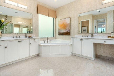 House in LOTUS PALM in Boca Raton, Florida 4 bedrooms, 287 sq.m. № 64112 - photo 7