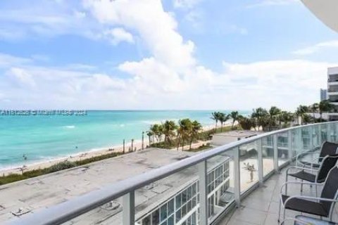 Condominio en venta en Miami Beach, Florida, 3 dormitorios, 79.9 m2 № 1234568 - foto 1